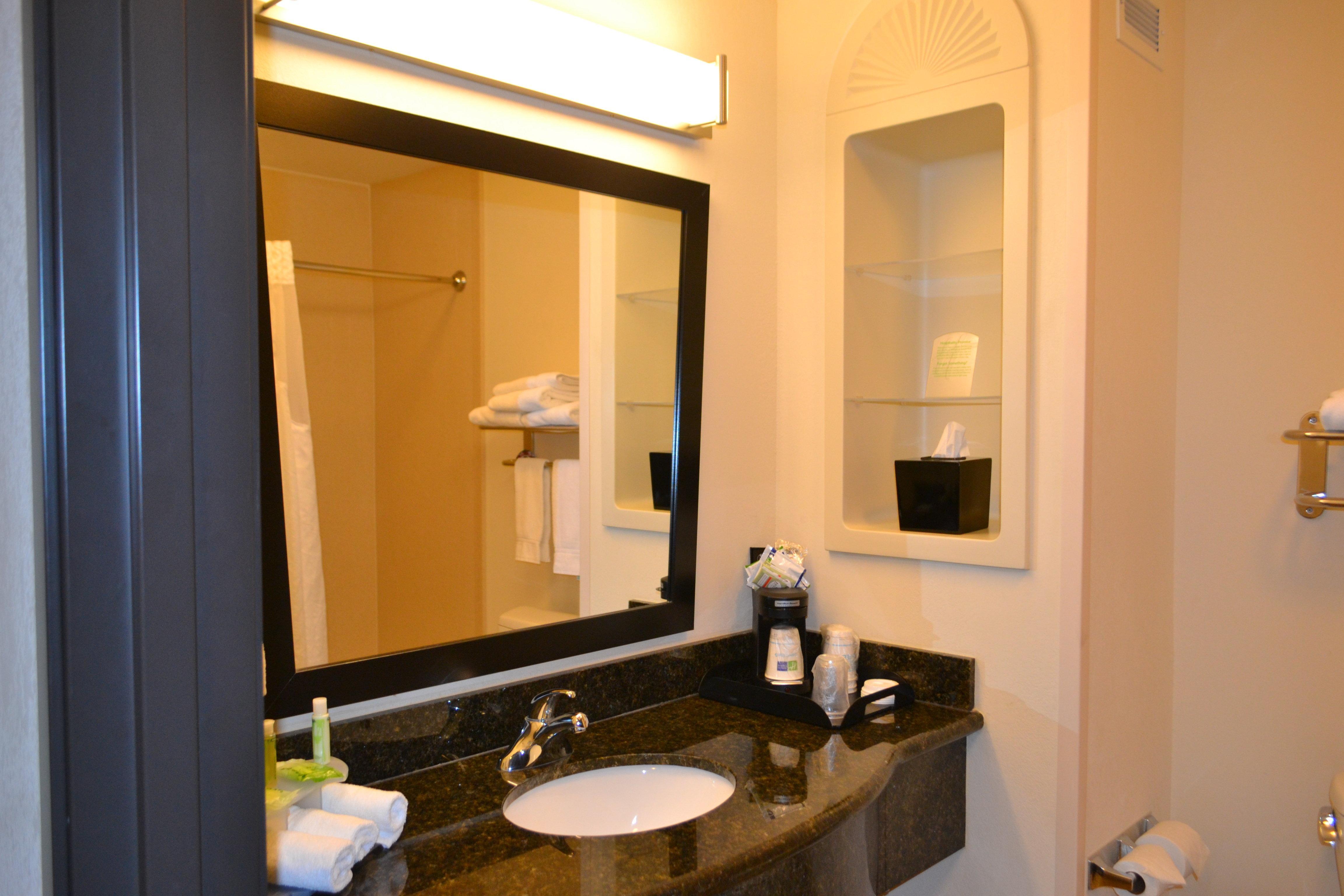 Holiday Inn Express Hotel And Suites - Odessa By Ihg Dış mekan fotoğraf
